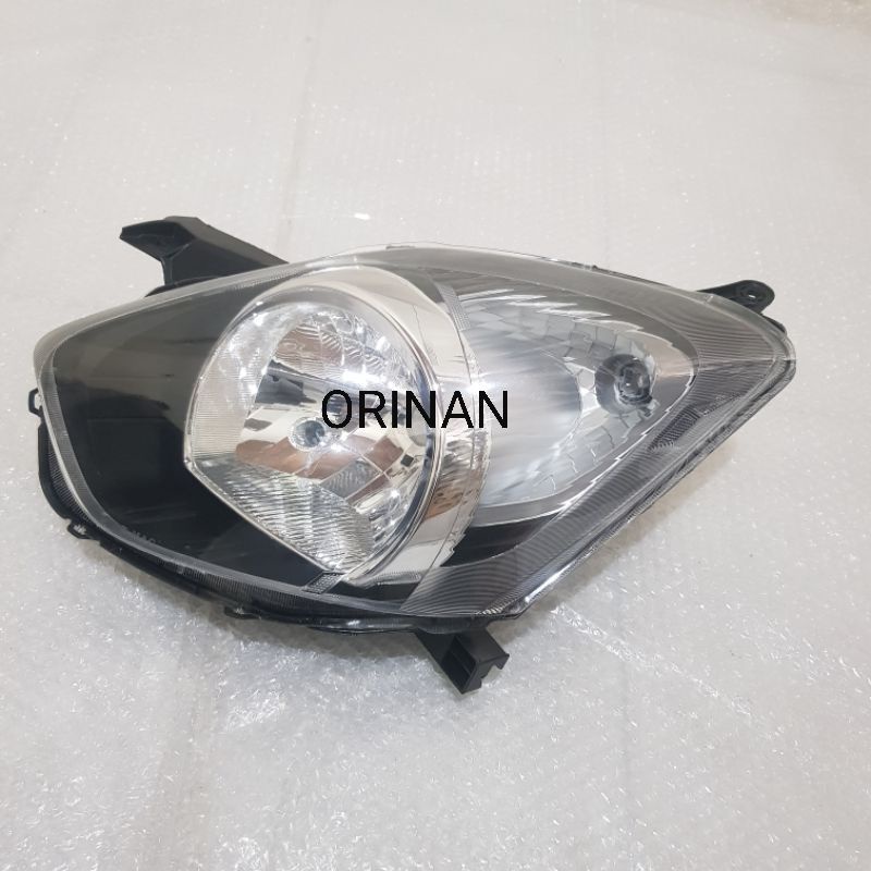 lampu depan agya - ayla