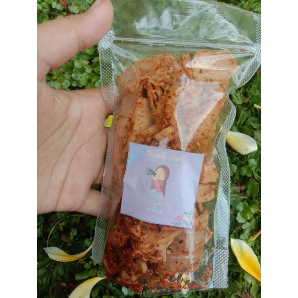 

Basreng daun jeruk pedas isi 80gram / bakso goreng