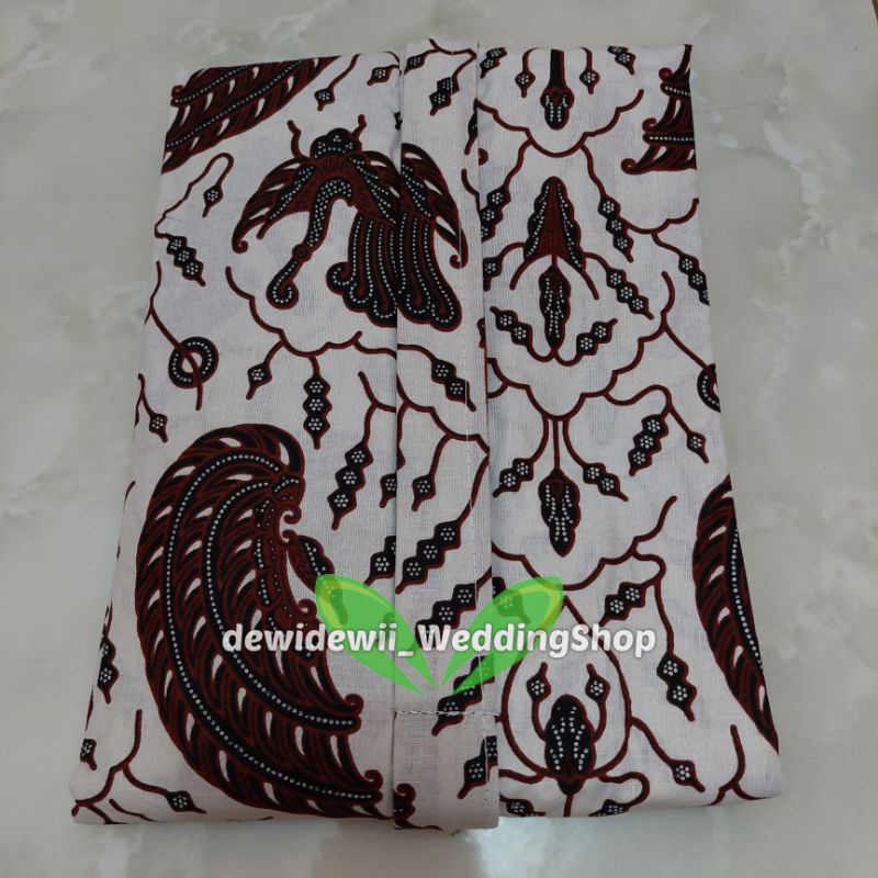 [Setelan] Kebaya + Jarik Instan || Kebaya Warna Hitam - Jarik Motif Sido Asih Cilik