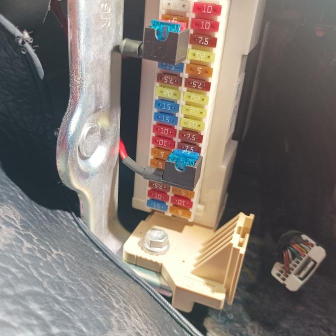 Jasa pasang dashcam xiomi 70 mai