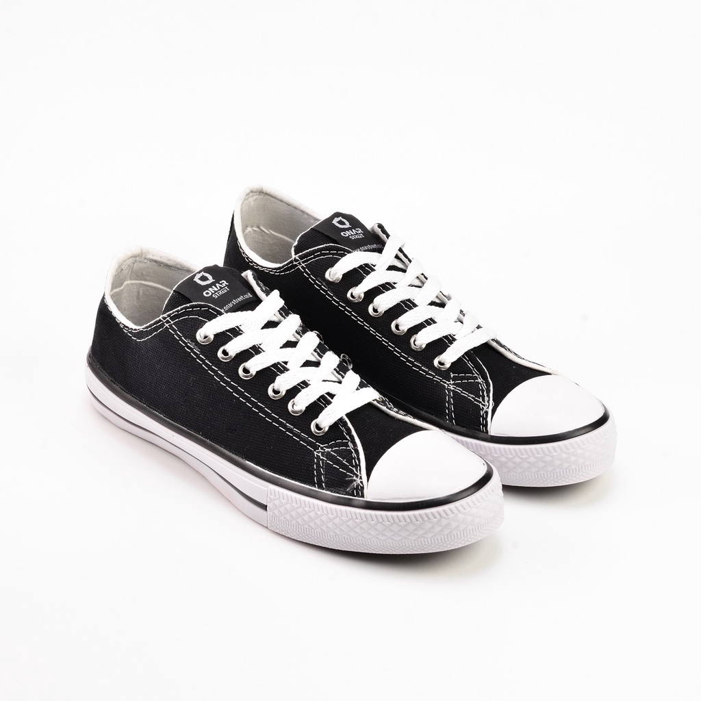 Sepatu Sneakers Premium Onarstreet Hitam Putih Pria Wanita Sneakers Black &amp; White Size 39-43 Premium Quality