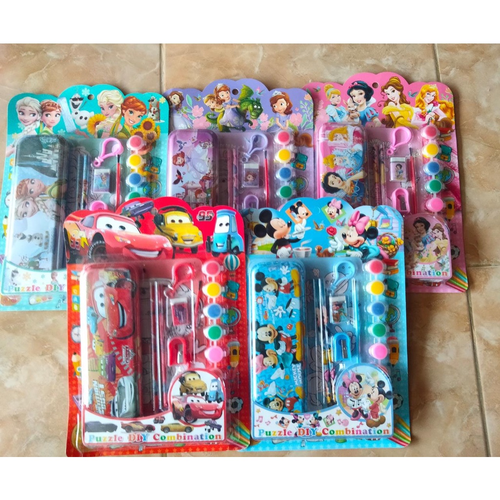 

KOTAK PENSIL || TEMPAT ALAT TULIS