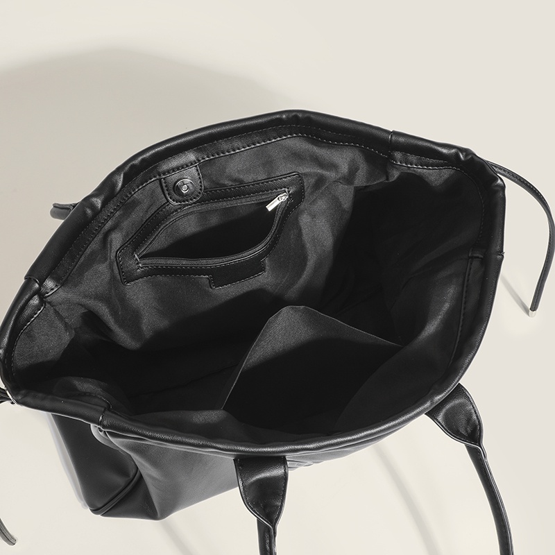 ✤☏❀Sera tas jinjing serut berkapasitas besar wanita hitam punk tas belanja lokomotif tas satu bahu tas ketiak siswa kelas perjalanan