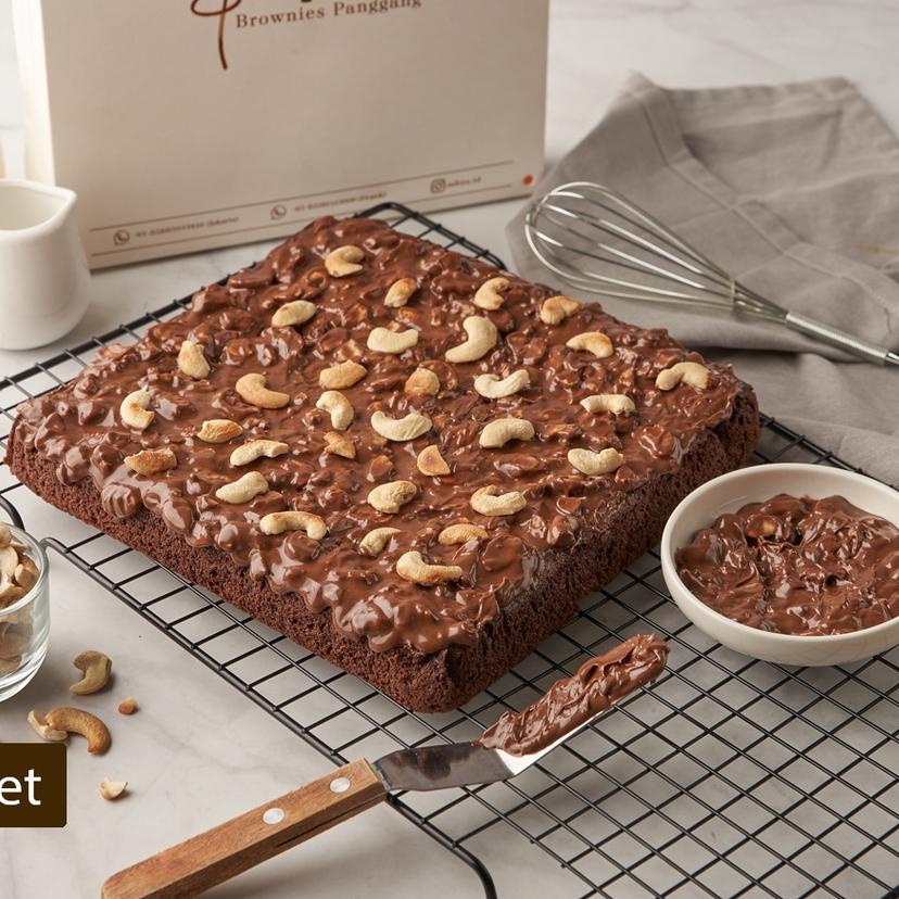 

Limited [KP8] Mbun Brownies Panggang Ukr 22x22 | Brownies Panggang | Brownies Melted | Fudgy Brownies | Coklat | Keju | Makanan Ringan