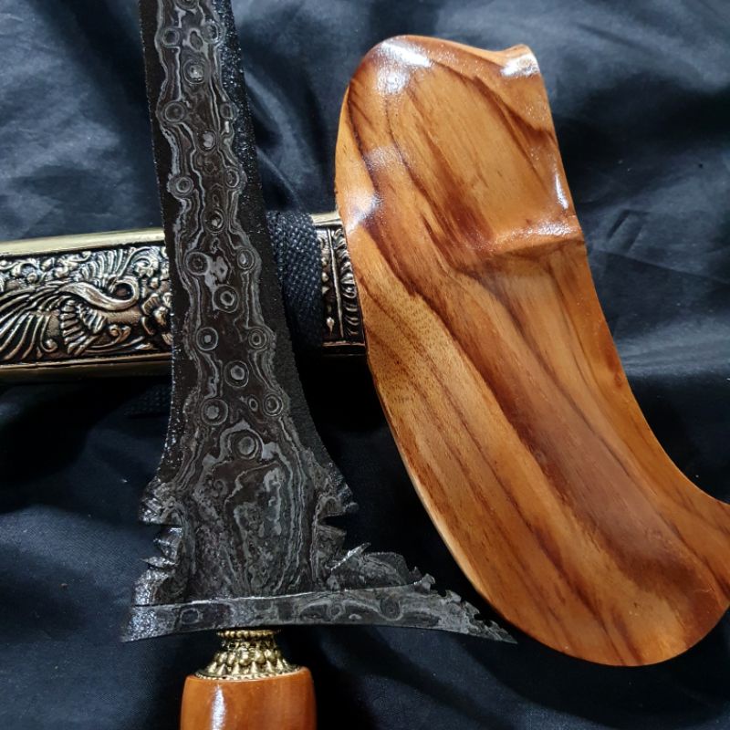 Keris Omyang Pamor Udan Mas