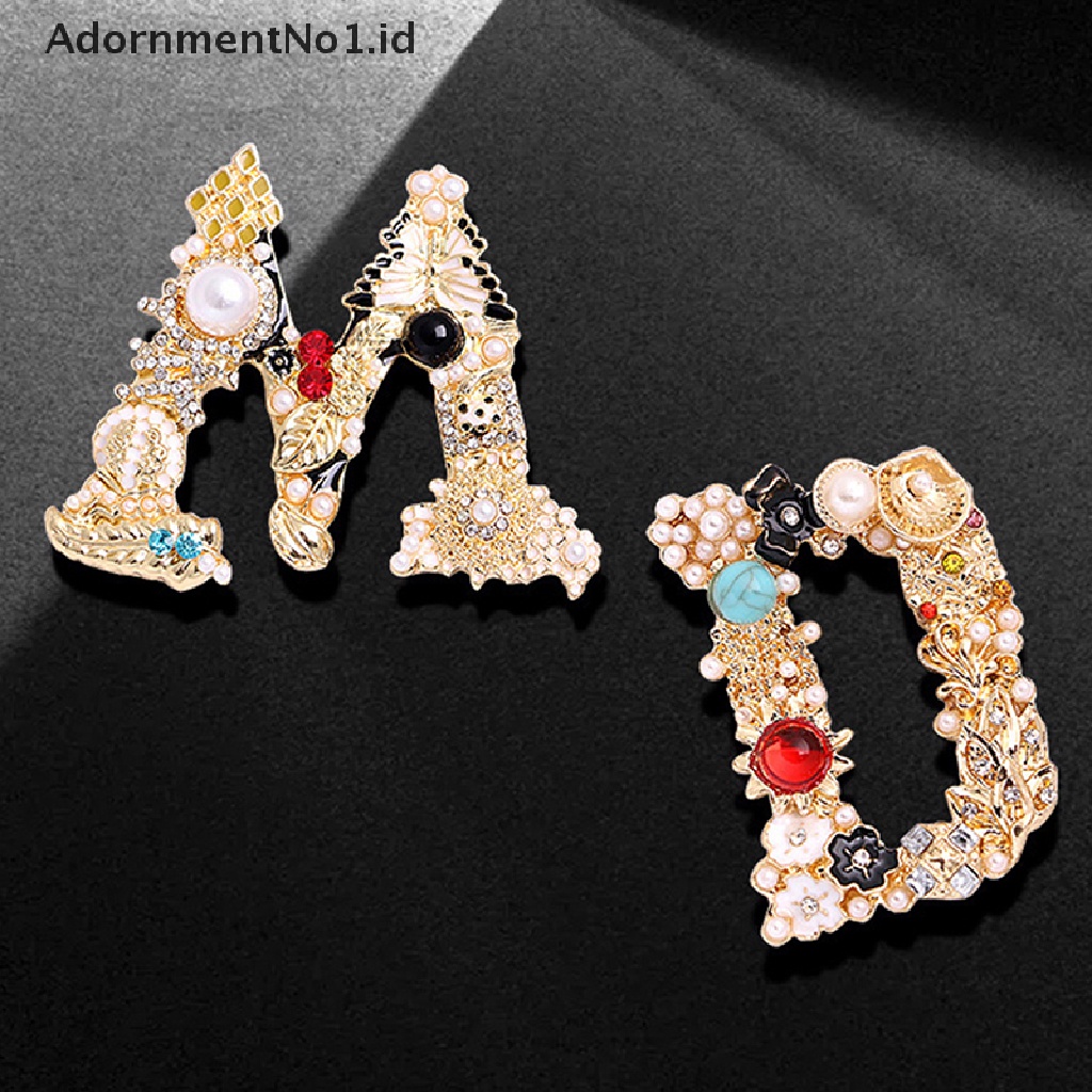 [AdornmentNo1] Vintage Berlian Imitasi Huruf Enamel Mutiara Imitasi Bros Wanita Baroque Alphabet Inisial Pin Fashion Perhiasan Hadiah [ID]