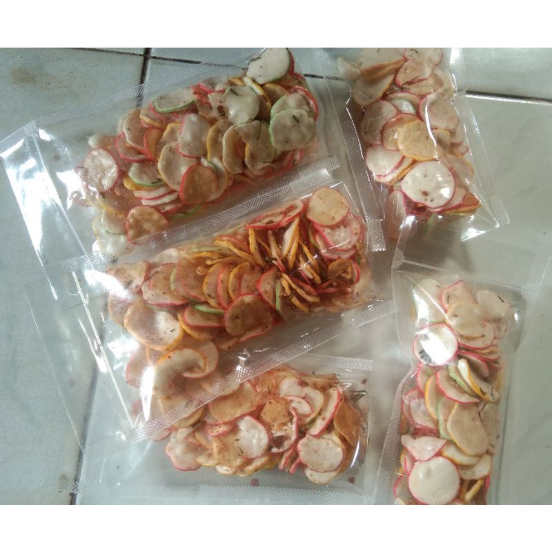 

Kerupuk Bantat rasa Daun jeruk