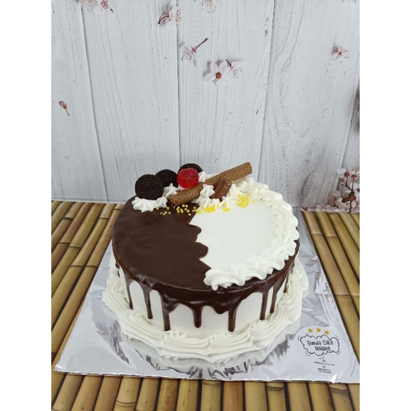 

kue ultah simple/cake ultah murah