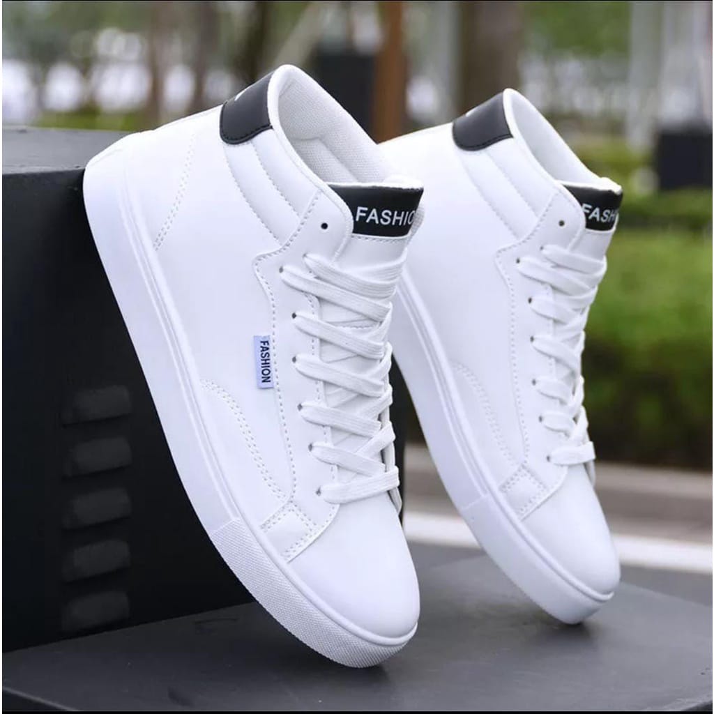 Shoes sneakers boots putih fashion casual