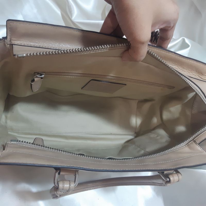 COACH BEIGE SATCHEL