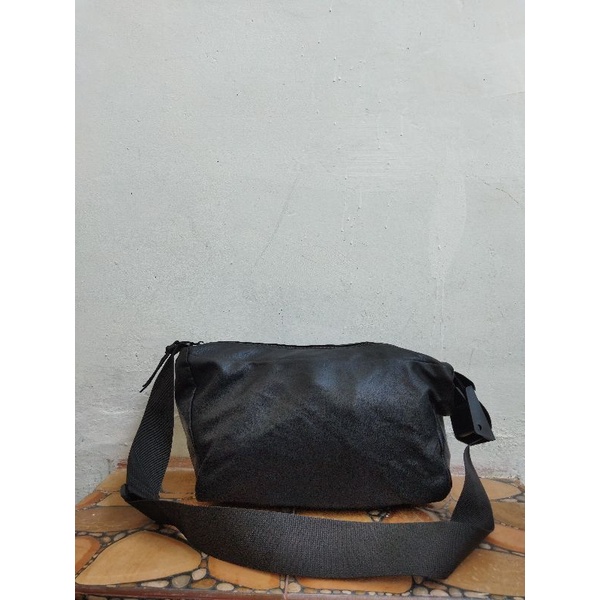 TAS SLING KULIT PRIA WANITA SECOND IMPORT