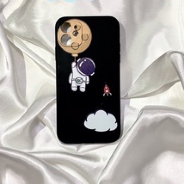 iphone case astronot iphone 11
