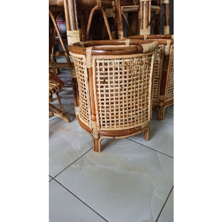 standing pot tempat pot keranjang bunga planter rattan rotan