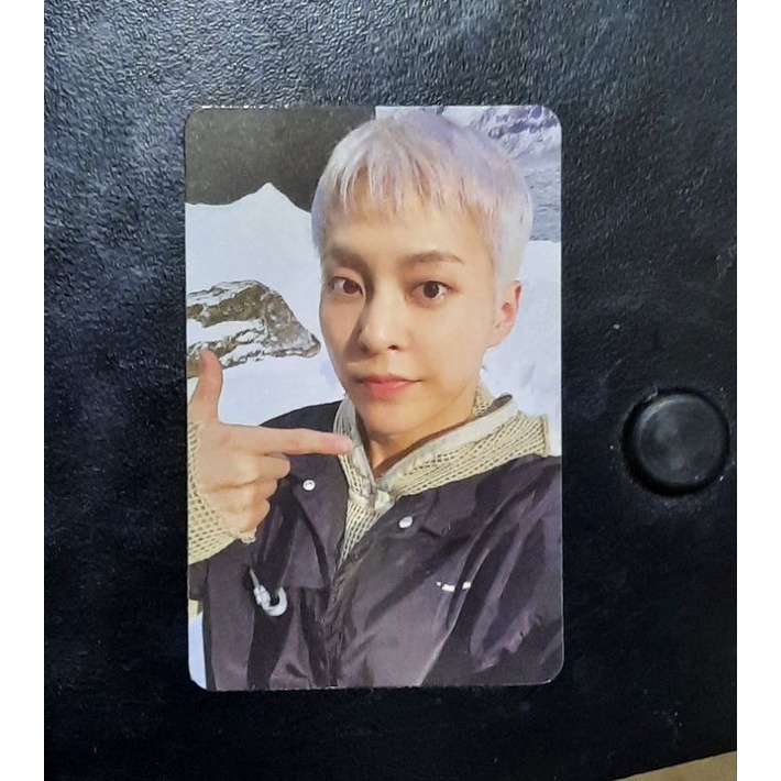 OFFICIAL PHOTOCARD XIUMIN EXO - ALBUM 2022 WINTER SMTOWN: SMCU PALACE (GUEST EXO VER.)