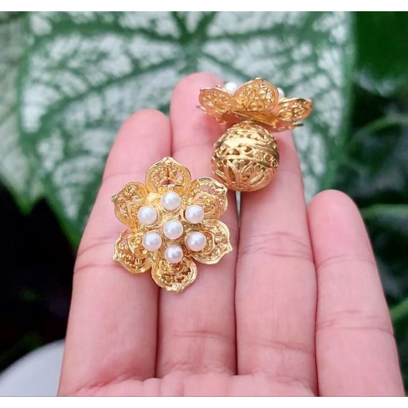 Subeng kelopak mutiara