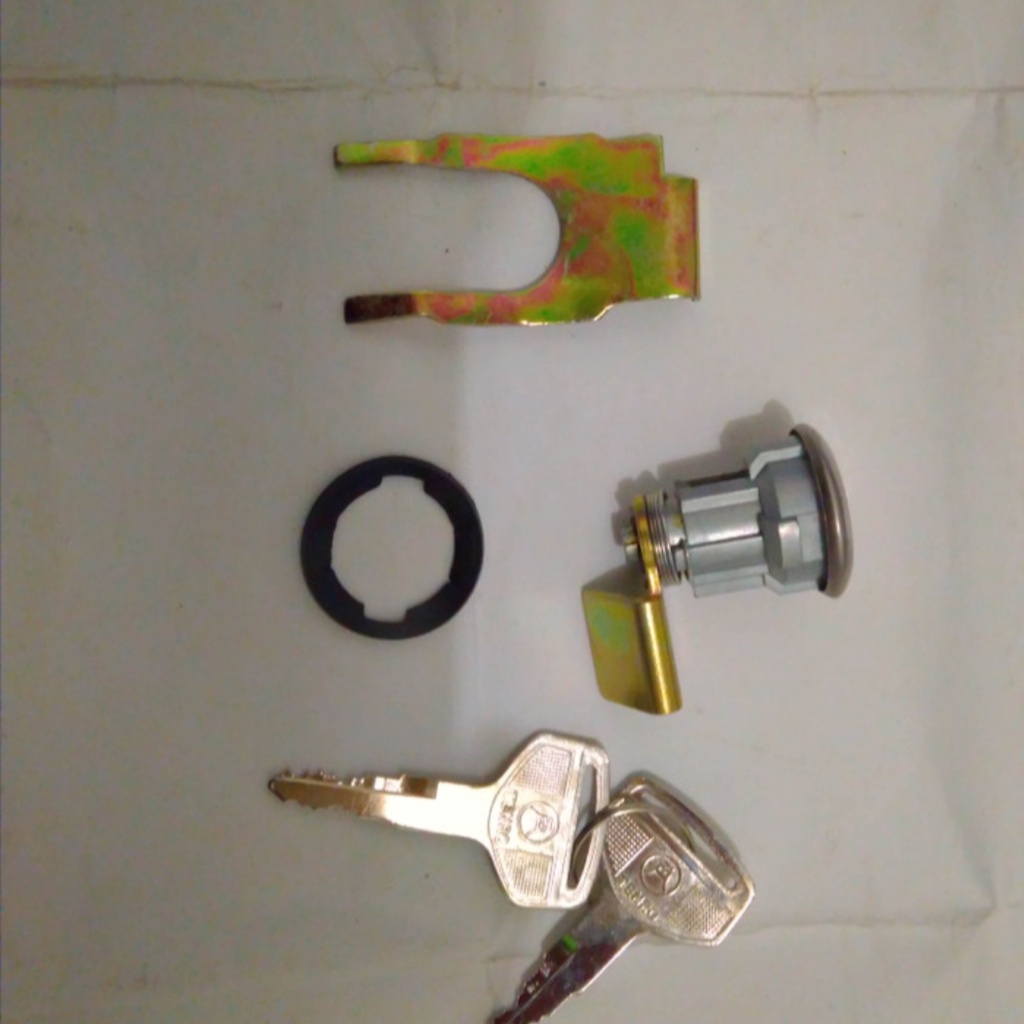 kunci plat tutup tangki bensin kijang super grand Rover kapsul