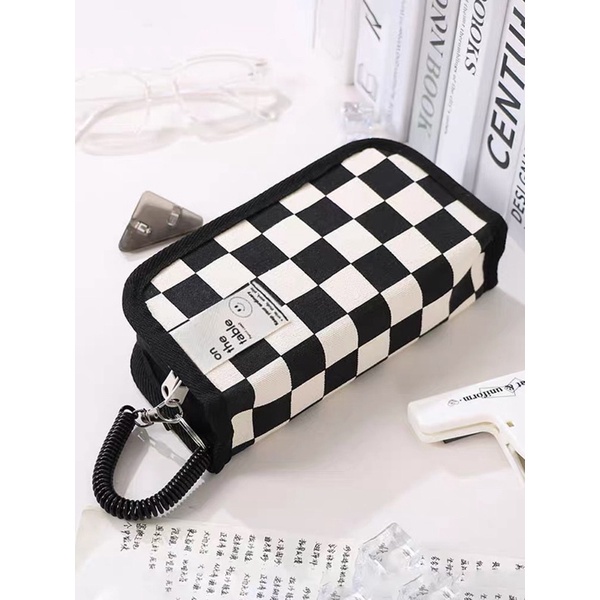 KOTAK PENSIL SLETING KOREA / PREMIUM AESTHETIC PENCIL CASE LARGE CAPACITY / STATIONERY ORGANIZER / CHESS SMILE PENCIL CASE / TEMPAT ALAT TULIS GEOMETRI JEPANG KAPASITAS BESAR / KOTAK PENSIL SERBAGUNA UNTUK SEKOLAH KANTOR KULIAH / PLAID PENCIL CASE