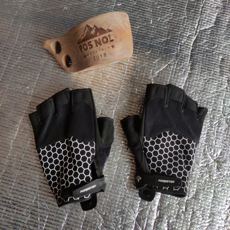 Sarung tangan / sarung tangan riding / sarung tangan forester