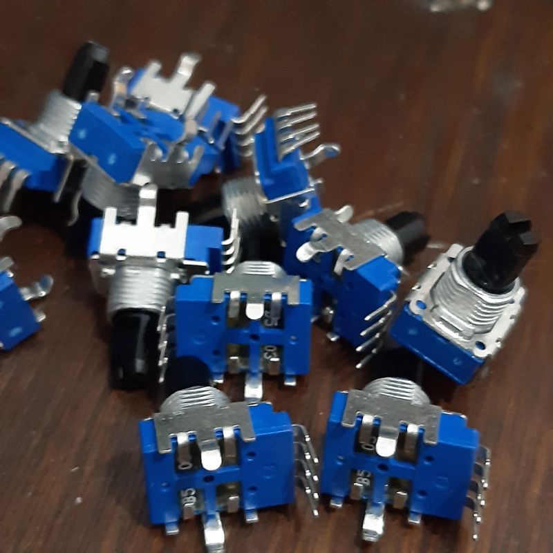 potensio 4 pin B50K tekuk