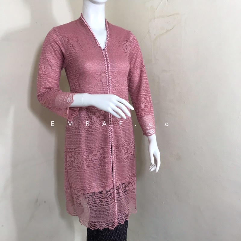 Kebaya Tunik / Tunik Brokat / Kebaya Modern / Kebaya tile / Kebaya Favorite / Batik Couple