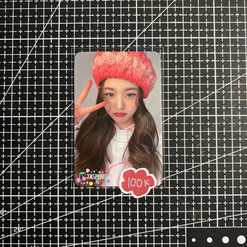 photocard ive wonyoung kirsh beret [booked by @aastrothh]