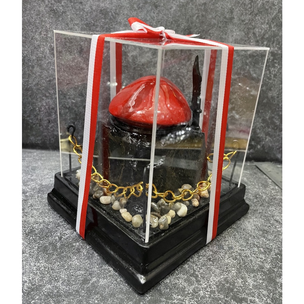 Miniatur Kopassus (K) - Miniatur Baret Kopassus - Miniatur Patung Kopassus