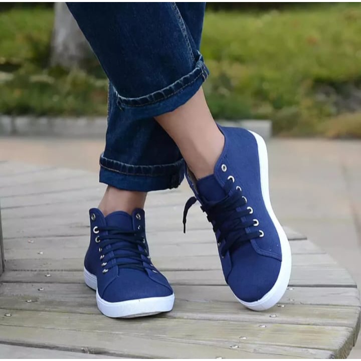 sepatu sneakers boot pria polos trendi kekinian 37-40