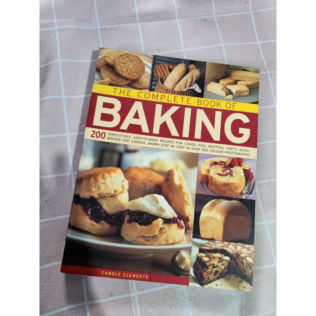 Cookbook / Buku Resep : The Complete Book of Baking (preloved)  Imported, English