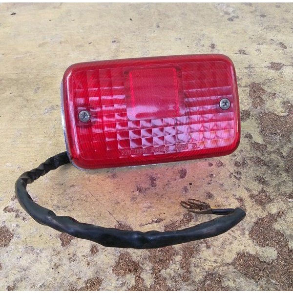 lampu stop yamaha rx 100 stoplamp yamaha rx100 original stoplamp yamaha dt100 ori lmpu stop yamaha d