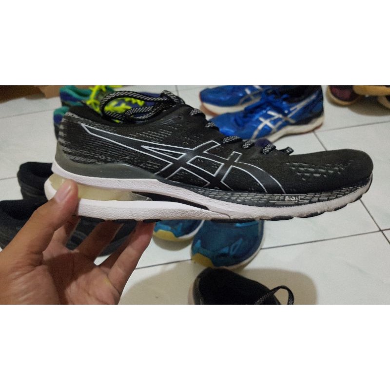 asics kayano 28 second