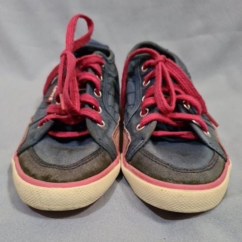 SEPATU LEVI'S JUNIOR PRELOVED ORI