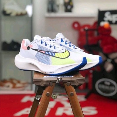 Nike Zoom Fly 5 PRM &quot;White/Racer Blue-Volt&quot;