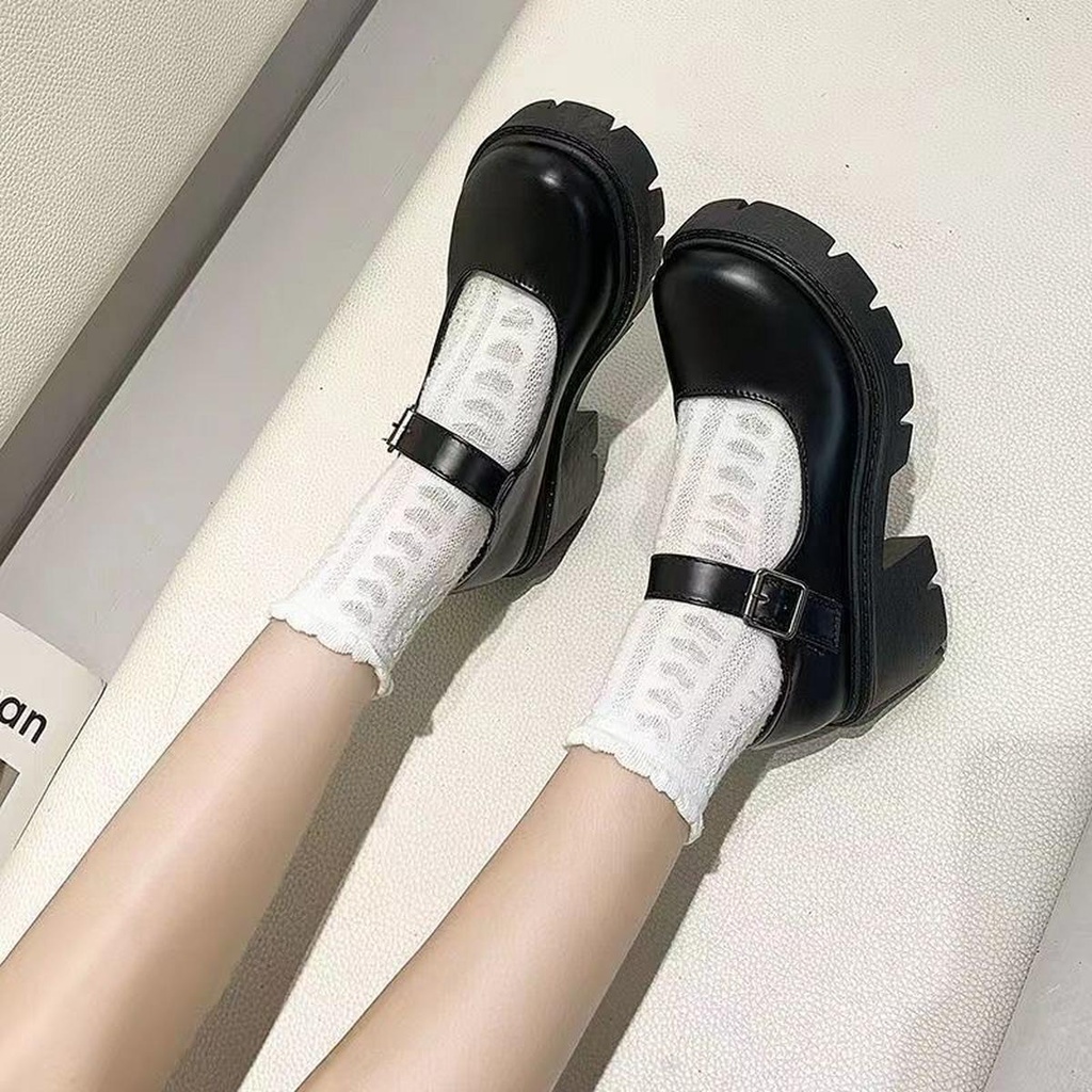 Sepatu Wanita Terbaru Casual Import Sandal Cewek Fashion Modis Paling Viral Kekinian Tinggi Trendy