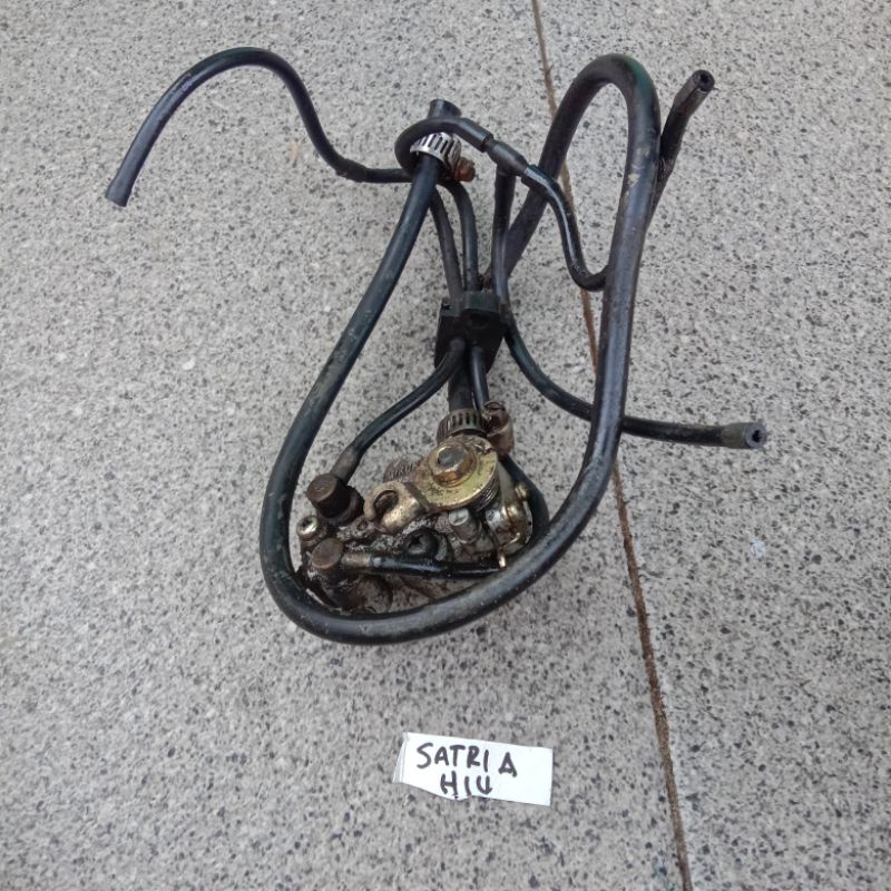 pompa oli samping Suzuki Satria lumba satria hiu