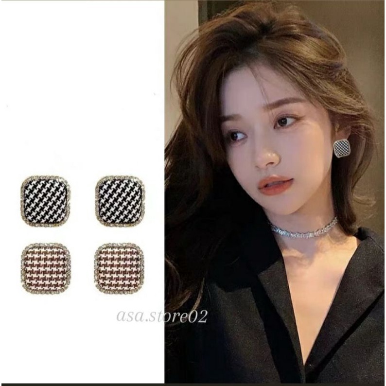 Anting Wanita Tusuk Jennie/Aksesoris Fashion