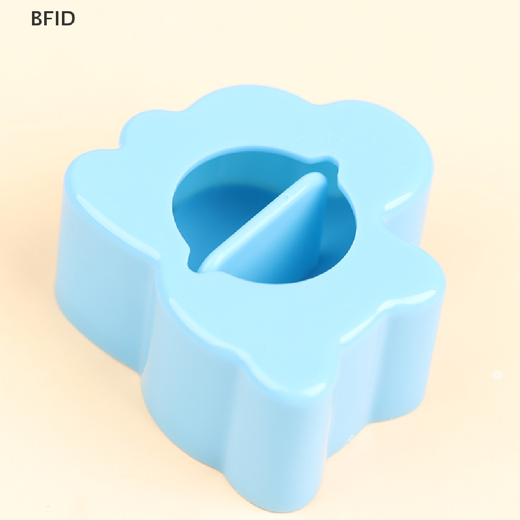 [BFID] 4pcs/set Cute Samll Dolphin Samll Seal Squirrel Bear Sandwich Cookie Mold Cutter [ID]