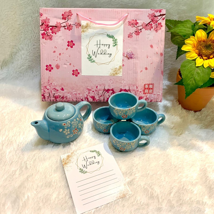 

Souvenir kado hampers pernikahan wedding gift - set M