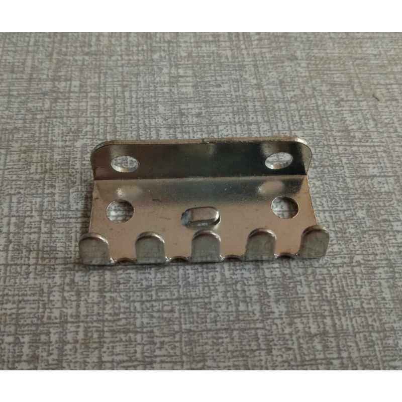 Plat Claw Penarik Per Tremolo Bridge Gitar Strato Updown