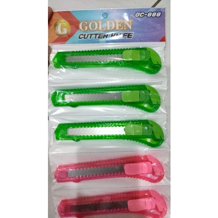 

Cutter Besar murah meriah tajam tajam (isi 1 renteng ) (12 pcs)