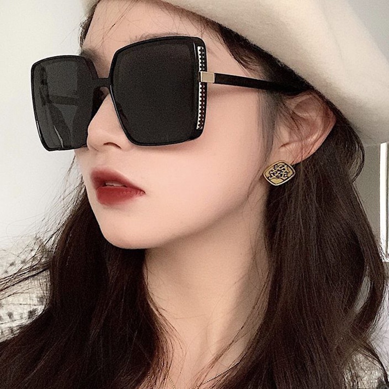 (YUZHU) Kacamata Hitam Oversize Fashion Gaya Korea Untuk Wanita Bingkai Persegi Warna Warni Shades Sunglasses