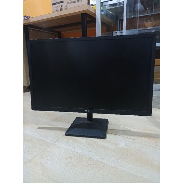 LED Monitor 24inch LG Layar IPS hdmi Mulus