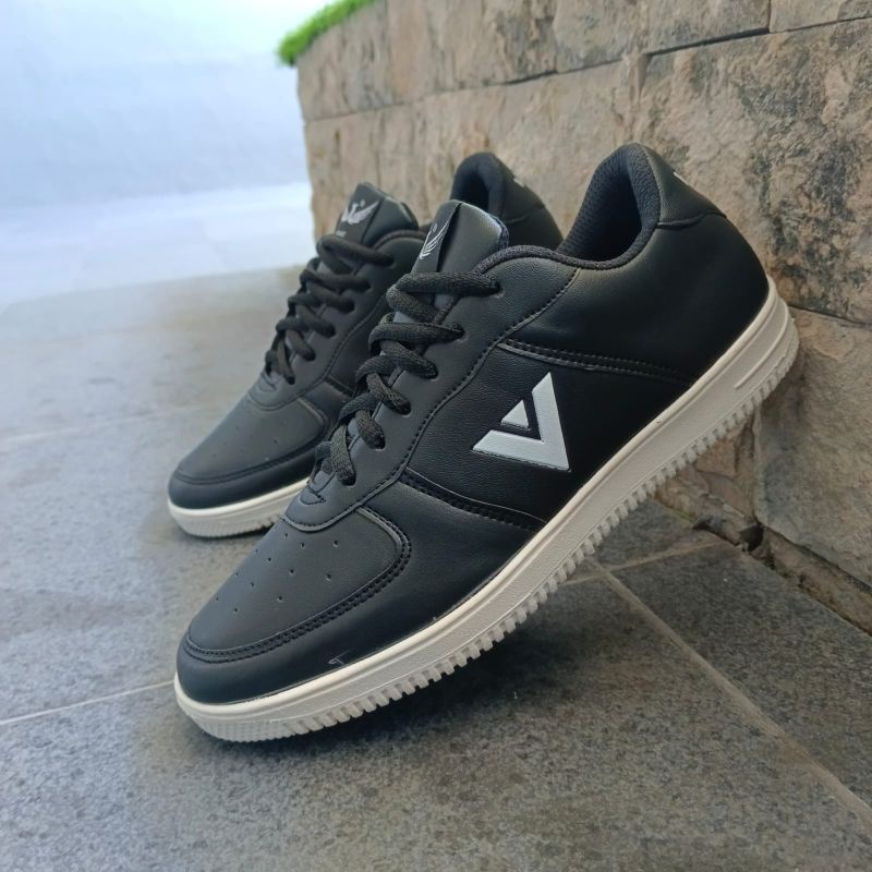 VINIC SNEAKERS - SEPATU SNEAKERS CASUAL PRIA VINIC ORIGINAL LOCAL PRIDE BLACK ON WHITE / SEPATU CASUAL SANTAI PRIA / SEPATU SNEAKERS PRIA VINIC LOW TOP / SEPATU KULIAH PRIA / SEPATU CASUAL KULIT SINTETIS / VINIC BL-1