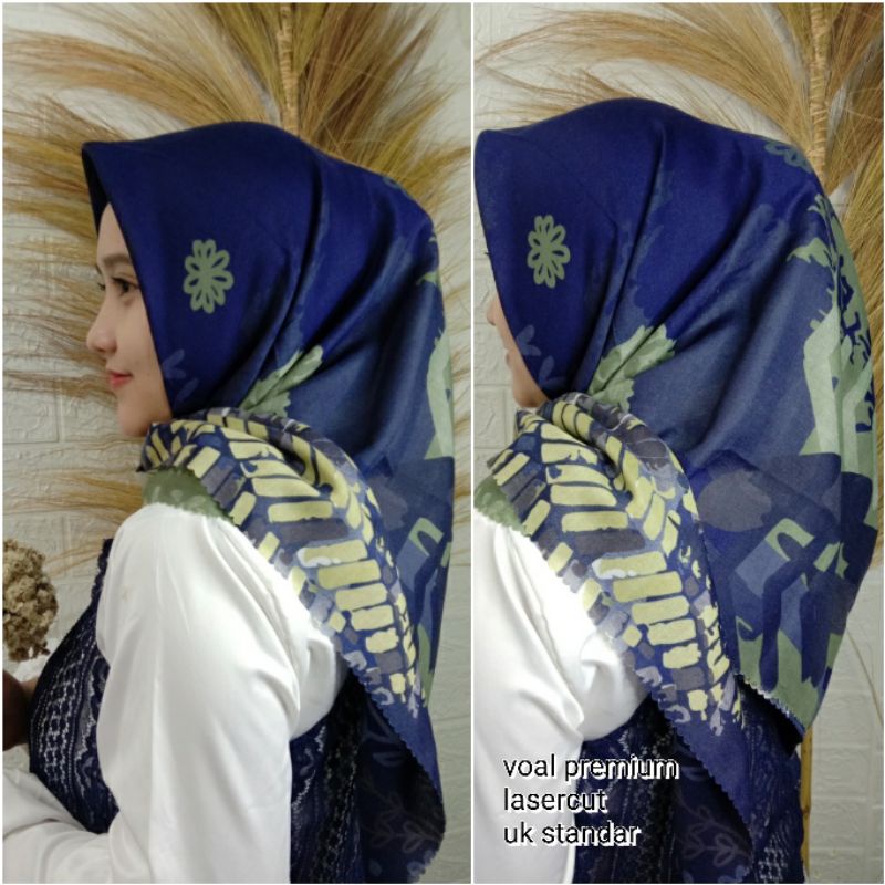 Kerudung/hijab segiempat terbaru motif navy