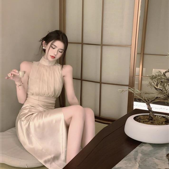 Red Setelan musim panas wanita satu set lengkap fashion temperamen strapless lipit pinggang atas pinggang tinggi tas celah rok pinggul