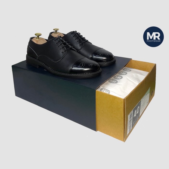 Sepatu Kulit Pria - Doha Lux Semi Brogues Black Hitam - MR. Footwear (Pantofel Formal Kerja)