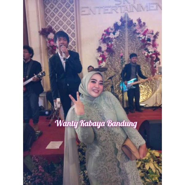 Kebaya akad pengantin/tunangan wisuda pager ayu