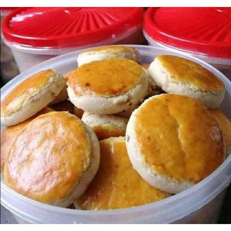 

kue kacang khas jember