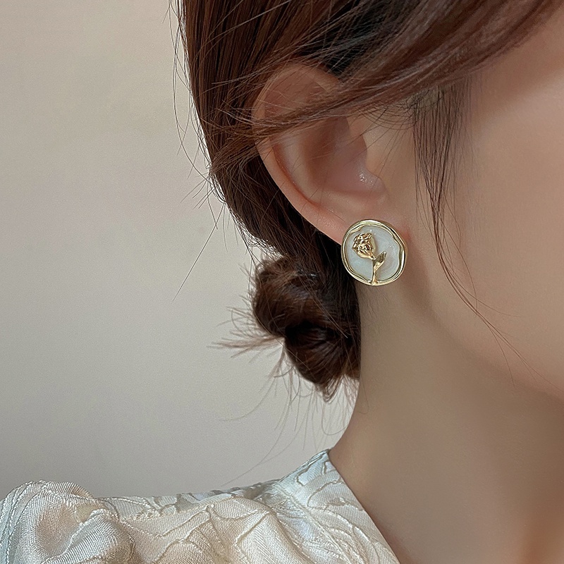 Anting Tusuk Motif Hati Mawar sense vintage premium Elegan Untuk Wanita Anting Cinta Korea