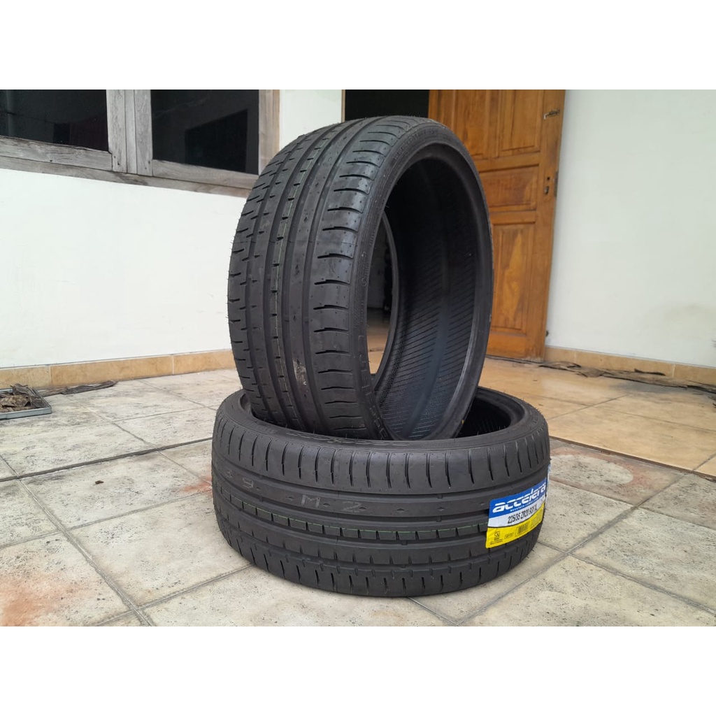 Ban Mobil Murah 245/30 Ring 20 ACCELERA PHI 245 30 R20 Tubles - Black