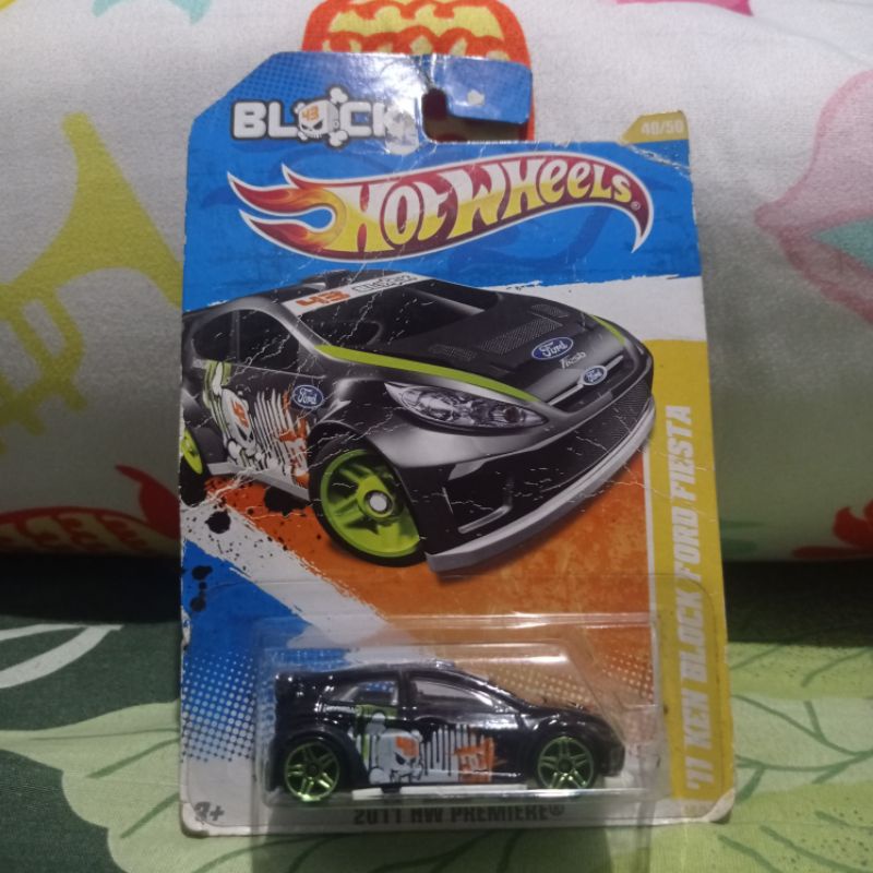 Hotwheels 11 Ken Block Ford Fiesta Ken Block - Card seadanya